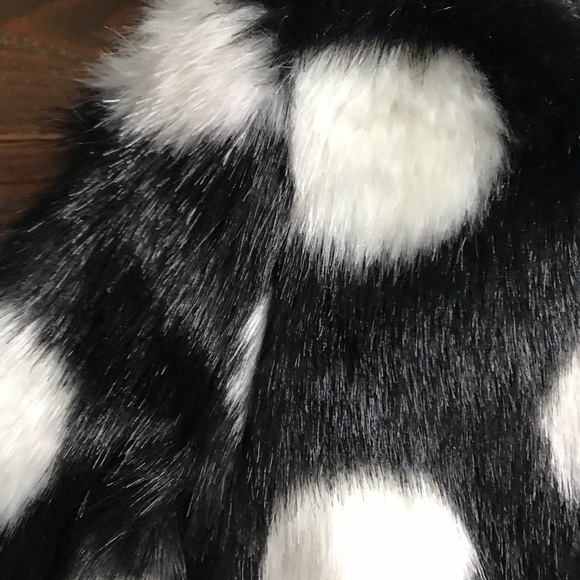 ⭐️HOST PICK⭐️ KATE SPADE Girls Fur Polka Dot Coat - Picture 4 of 8